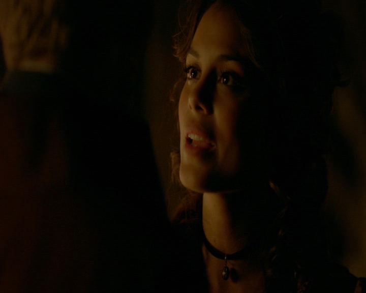 VampireDiaries-dot-nl_VampireDiaries-8x12WhatAreYou1169.jpg