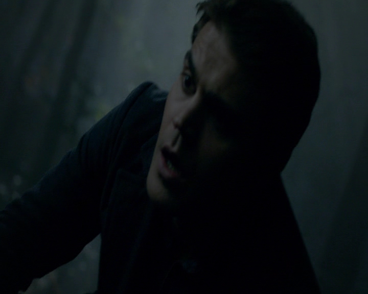 VampireDiaries-dot-nl_VampireDiaries-8x12WhatAreYou1290.jpg