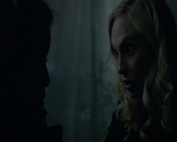 VampireDiaries-dot-nl_VampireDiaries-8x12WhatAreYou1314.jpg