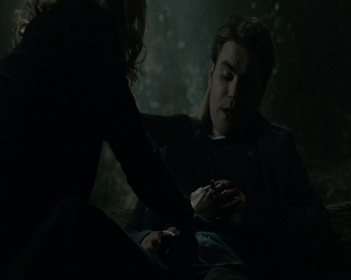 VampireDiaries-dot-nl_VampireDiaries-8x12WhatAreYou1738.jpg