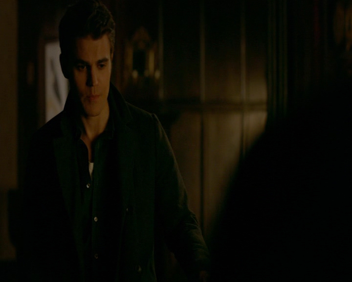 VampireDiaries-dot-nl_VampireDiaries-8x12WhatAreYou2039.jpg