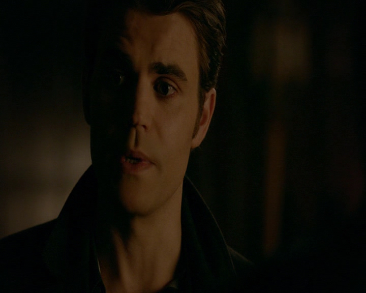 VampireDiaries-dot-nl_VampireDiaries-8x12WhatAreYou2068.jpg