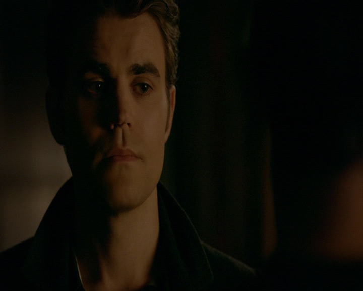 VampireDiaries-dot-nl_VampireDiaries-8x12WhatAreYou2075.jpg