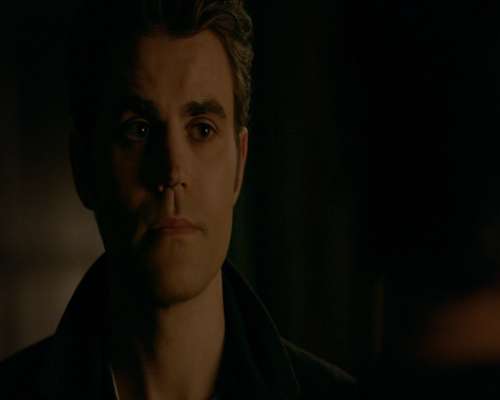 VampireDiaries-dot-nl_VampireDiaries-8x12WhatAreYou2078.jpg