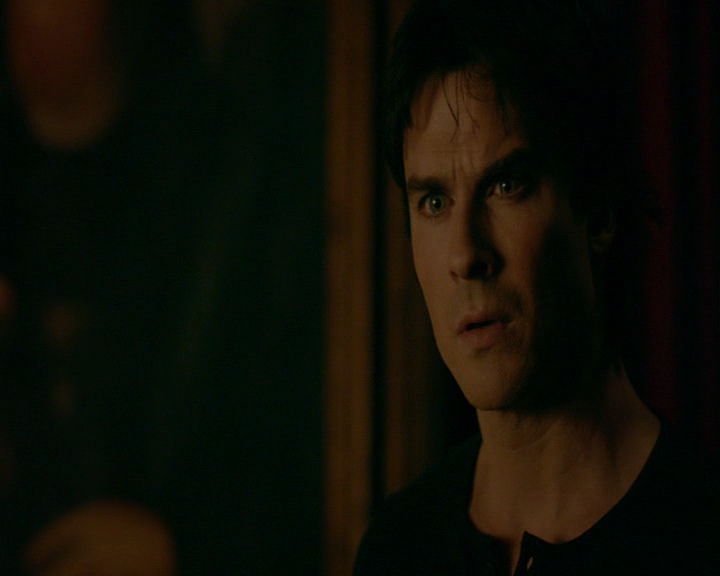 VampireDiaries-dot-nl_VampireDiaries-8x12WhatAreYou2120.jpg