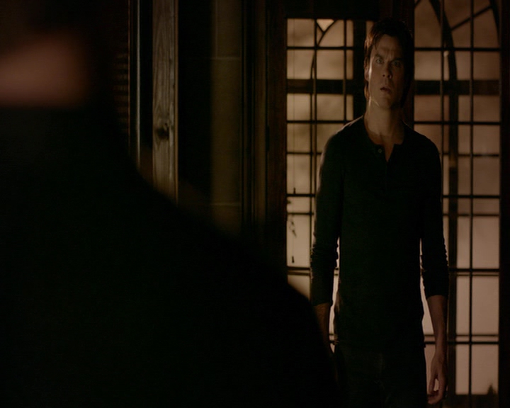 VampireDiaries-dot-nl_VampireDiaries-8x12WhatAreYou2176.jpg