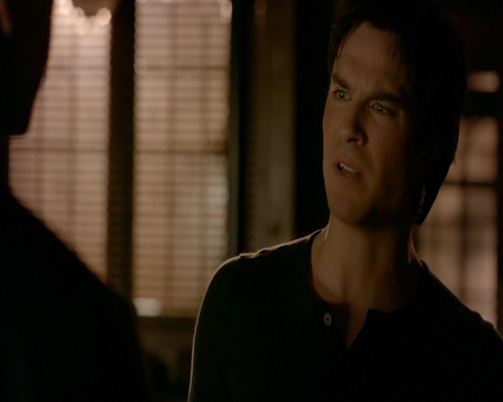 VampireDiaries-dot-nl_VampireDiaries-8x12WhatAreYou2199.jpg