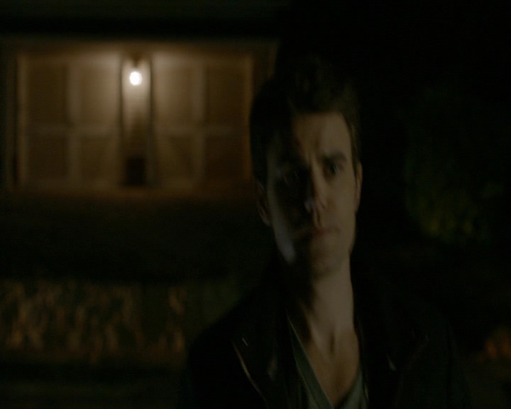 VampireDiaries-dot-nl_VampireDiaries-8x12WhatAreYou2229.jpg