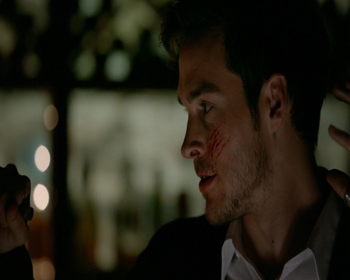 VampireDiaries-dot-nl_VampireDiaries-8x13TheLiesWillCatchUpToYou0109.jpg