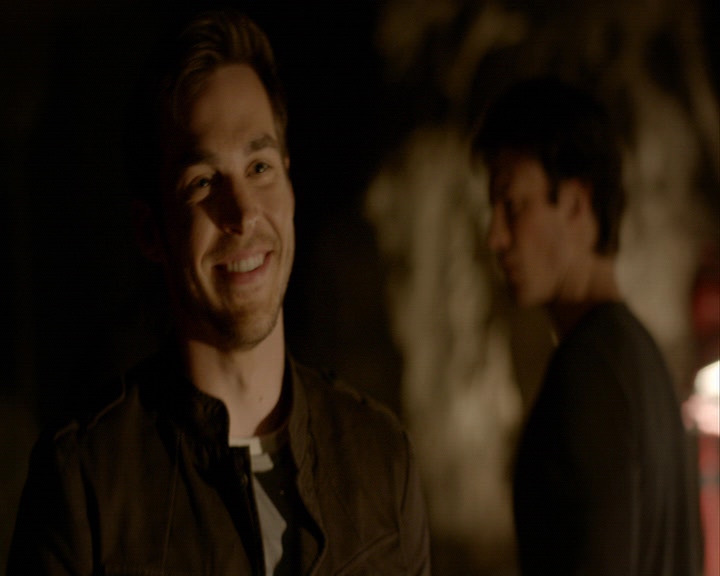 VampireDiaries-dot-nl_VampireDiaries-8x13TheLiesWillCatchUpToYou0135.jpg