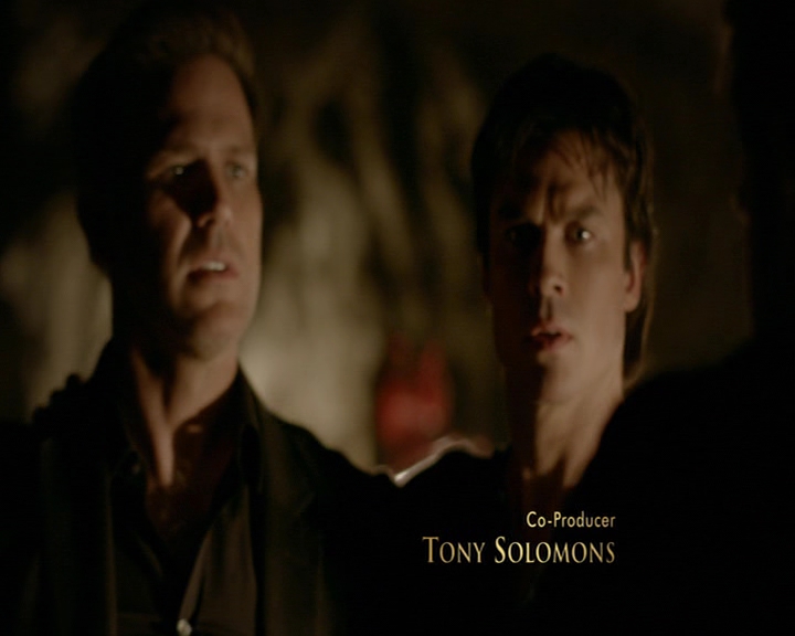 VampireDiaries-dot-nl_VampireDiaries-8x13TheLiesWillCatchUpToYou0171.jpg