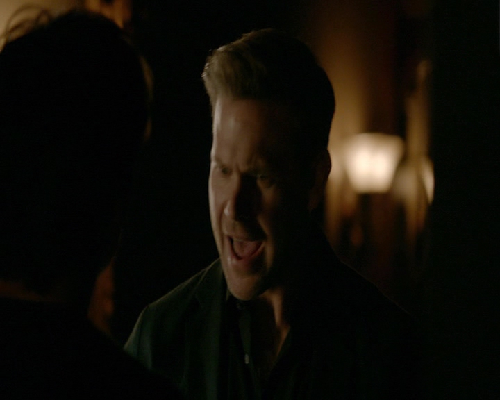 VampireDiaries-dot-nl_VampireDiaries-8x13TheLiesWillCatchUpToYou0211.jpg