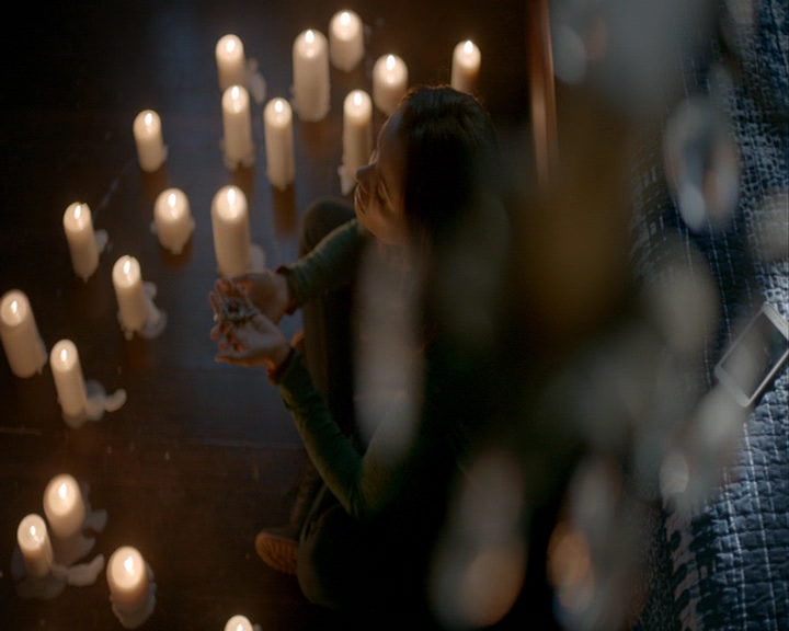 VampireDiaries-dot-nl_VampireDiaries-8x13TheLiesWillCatchUpToYou0268.jpg