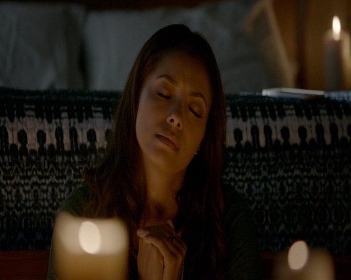 VampireDiaries-dot-nl_VampireDiaries-8x13TheLiesWillCatchUpToYou0272.jpg