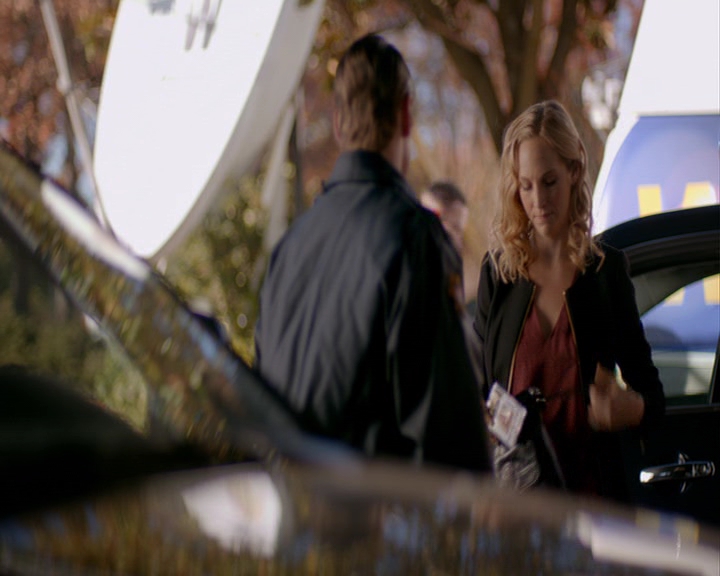 VampireDiaries-dot-nl_VampireDiaries-8x13TheLiesWillCatchUpToYou0297.jpg