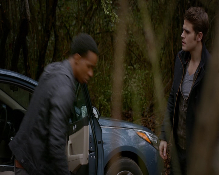 VampireDiaries-dot-nl_VampireDiaries-8x13TheLiesWillCatchUpToYou0370.jpg