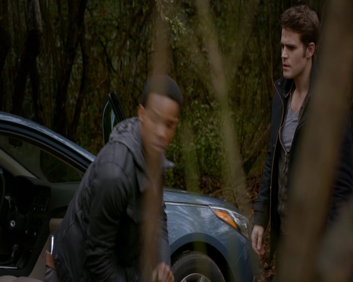 VampireDiaries-dot-nl_VampireDiaries-8x13TheLiesWillCatchUpToYou0371.jpg