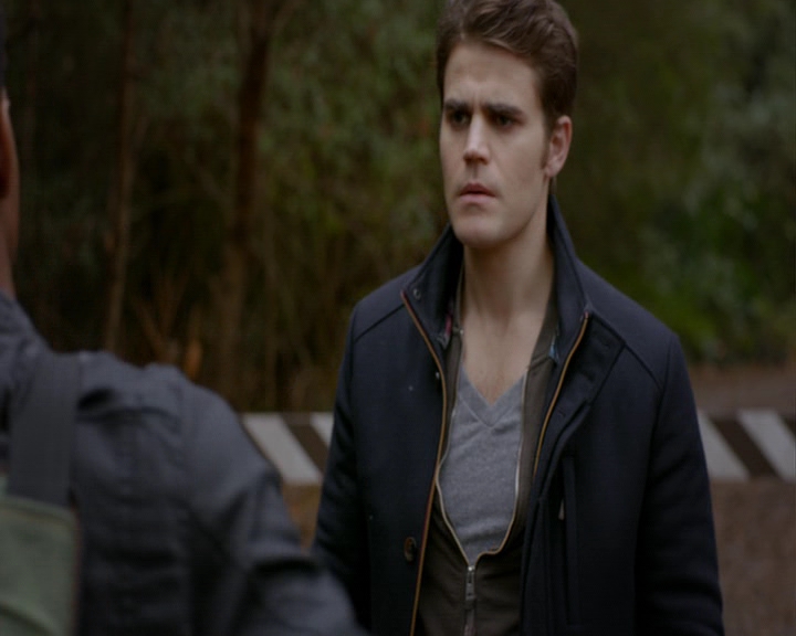 VampireDiaries-dot-nl_VampireDiaries-8x13TheLiesWillCatchUpToYou0372.jpg