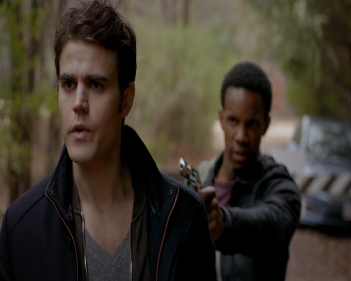 VampireDiaries-dot-nl_VampireDiaries-8x13TheLiesWillCatchUpToYou0385.jpg