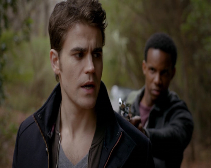 VampireDiaries-dot-nl_VampireDiaries-8x13TheLiesWillCatchUpToYou0390.jpg