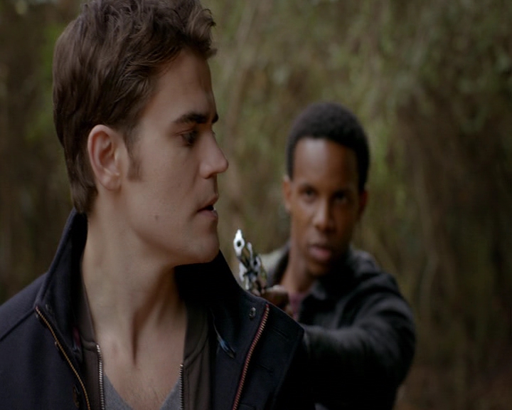 VampireDiaries-dot-nl_VampireDiaries-8x13TheLiesWillCatchUpToYou0396.jpg