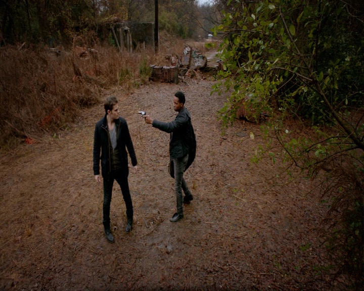 VampireDiaries-dot-nl_VampireDiaries-8x13TheLiesWillCatchUpToYou0427.jpg