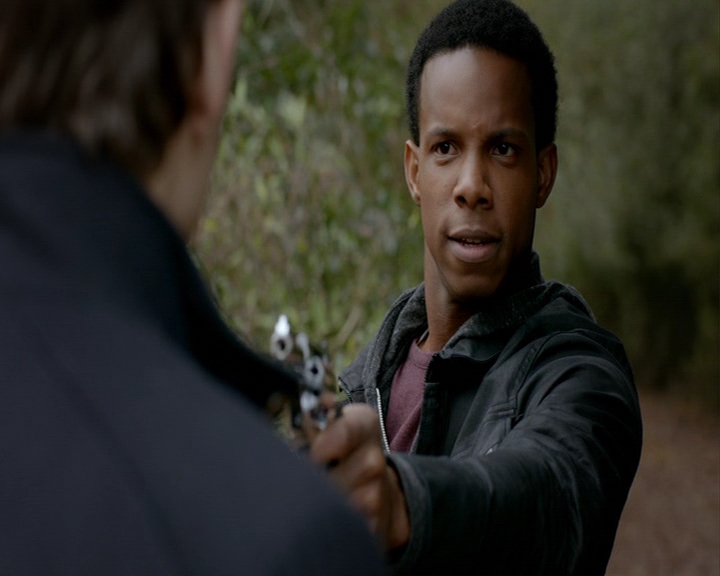 VampireDiaries-dot-nl_VampireDiaries-8x13TheLiesWillCatchUpToYou0481.jpg