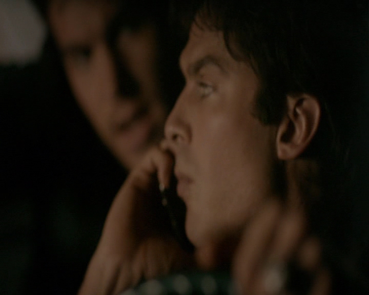 VampireDiaries-dot-nl_VampireDiaries-8x13TheLiesWillCatchUpToYou0612.jpg