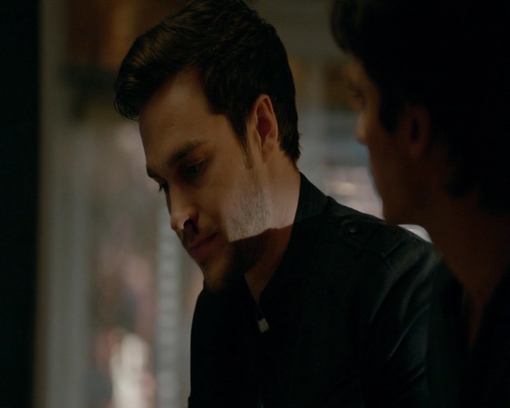 VampireDiaries-dot-nl_VampireDiaries-8x13TheLiesWillCatchUpToYou0980.jpg