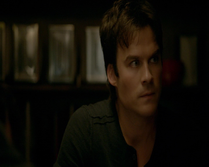 VampireDiaries-dot-nl_VampireDiaries-8x13TheLiesWillCatchUpToYou1040.jpg