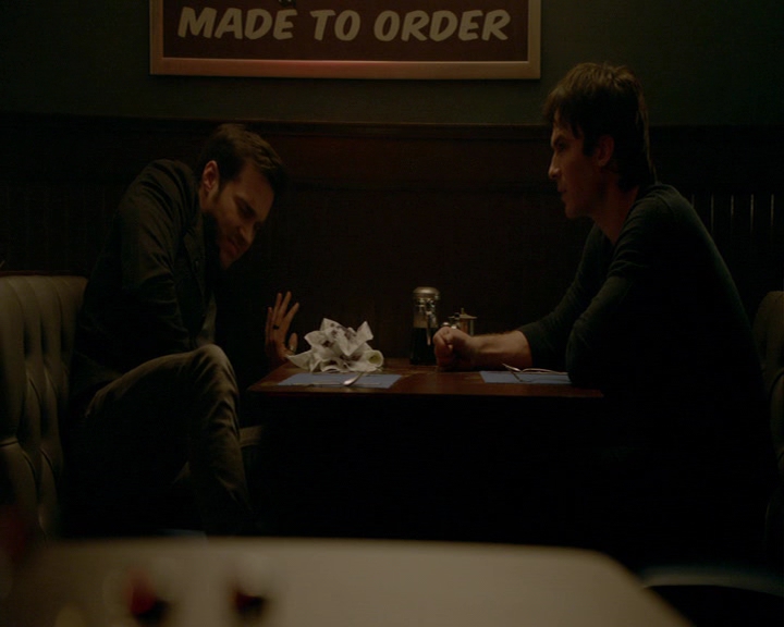 VampireDiaries-dot-nl_VampireDiaries-8x13TheLiesWillCatchUpToYou1042.jpg