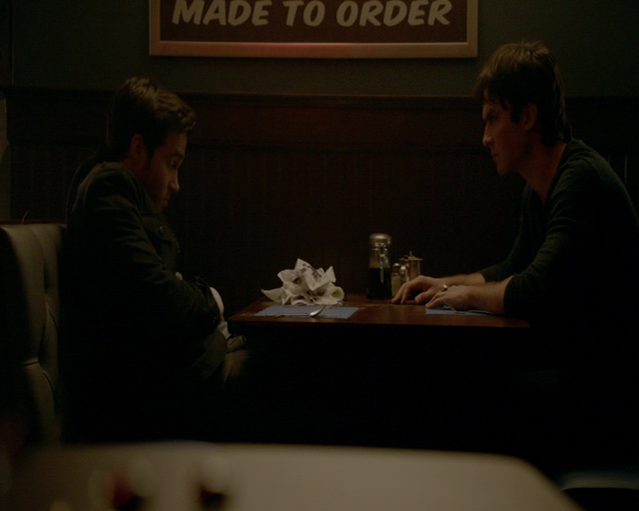 VampireDiaries-dot-nl_VampireDiaries-8x13TheLiesWillCatchUpToYou1102.jpg