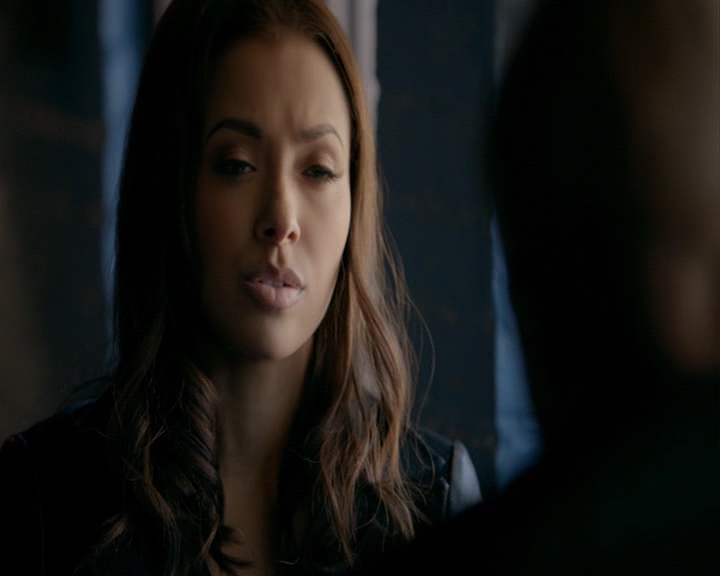 VampireDiaries-dot-nl_VampireDiaries-8x13TheLiesWillCatchUpToYou1304.jpg