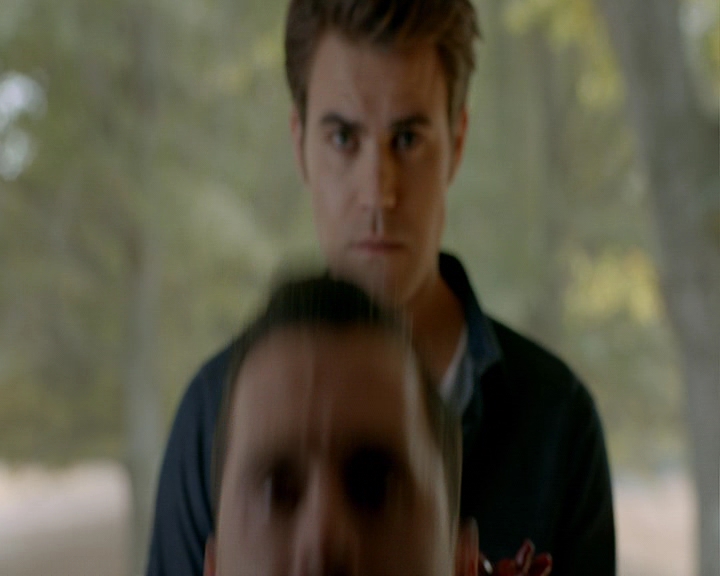 VampireDiaries-dot-nl_VampireDiaries-8x13TheLiesWillCatchUpToYou1354.jpg