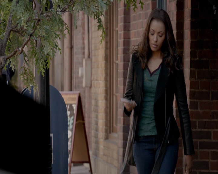 VampireDiaries-dot-nl_VampireDiaries-8x13TheLiesWillCatchUpToYou1563.jpg