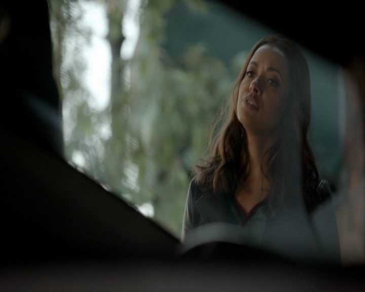 VampireDiaries-dot-nl_VampireDiaries-8x13TheLiesWillCatchUpToYou1569.jpg