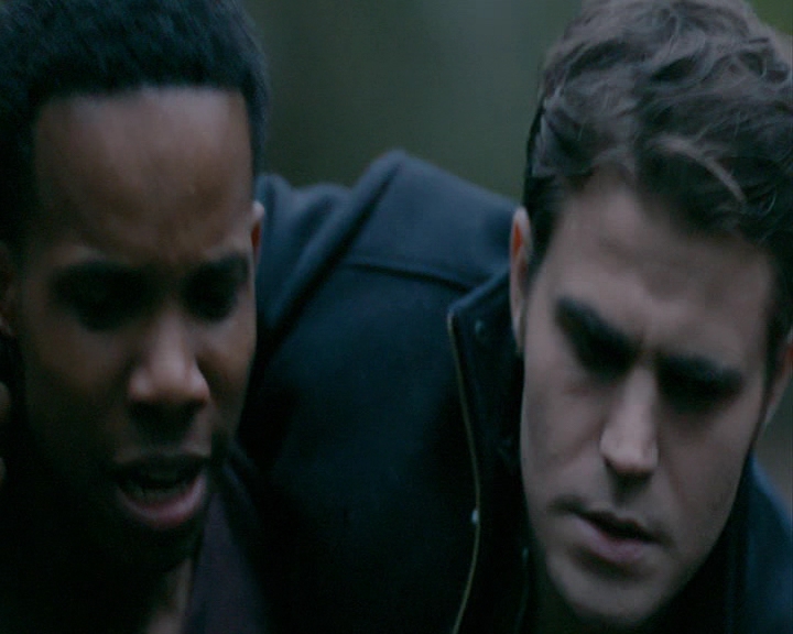 VampireDiaries-dot-nl_VampireDiaries-8x13TheLiesWillCatchUpToYou1634.jpg