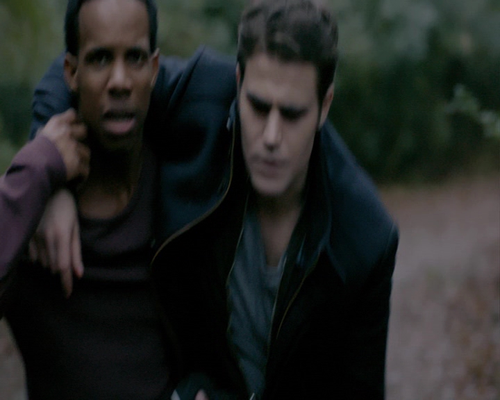 VampireDiaries-dot-nl_VampireDiaries-8x13TheLiesWillCatchUpToYou1648.jpg