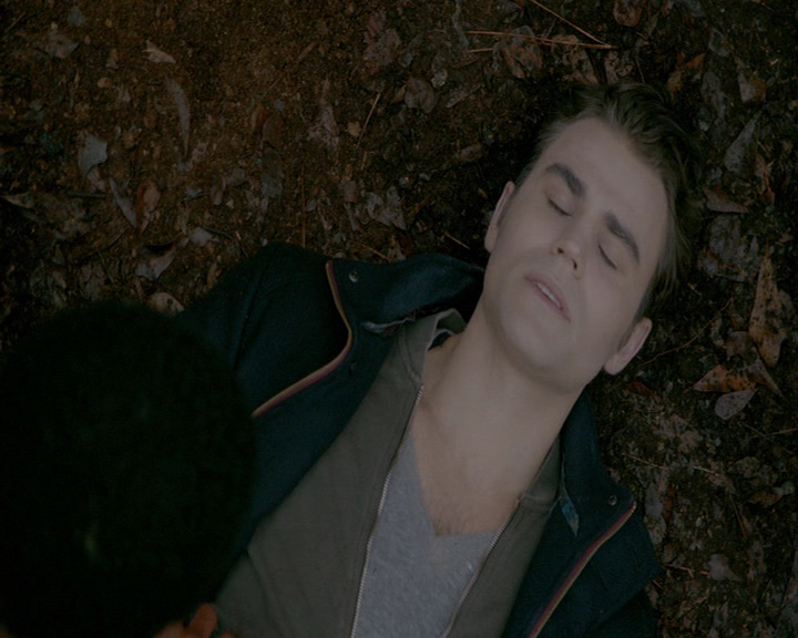 VampireDiaries-dot-nl_VampireDiaries-8x13TheLiesWillCatchUpToYou1666.jpg