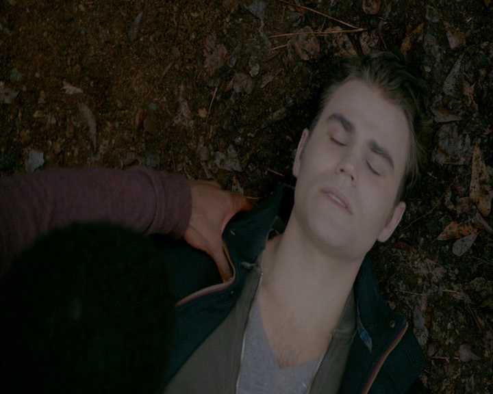 VampireDiaries-dot-nl_VampireDiaries-8x13TheLiesWillCatchUpToYou1667.jpg