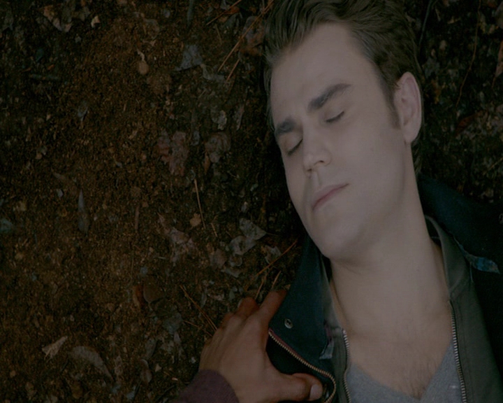 VampireDiaries-dot-nl_VampireDiaries-8x13TheLiesWillCatchUpToYou1670.jpg