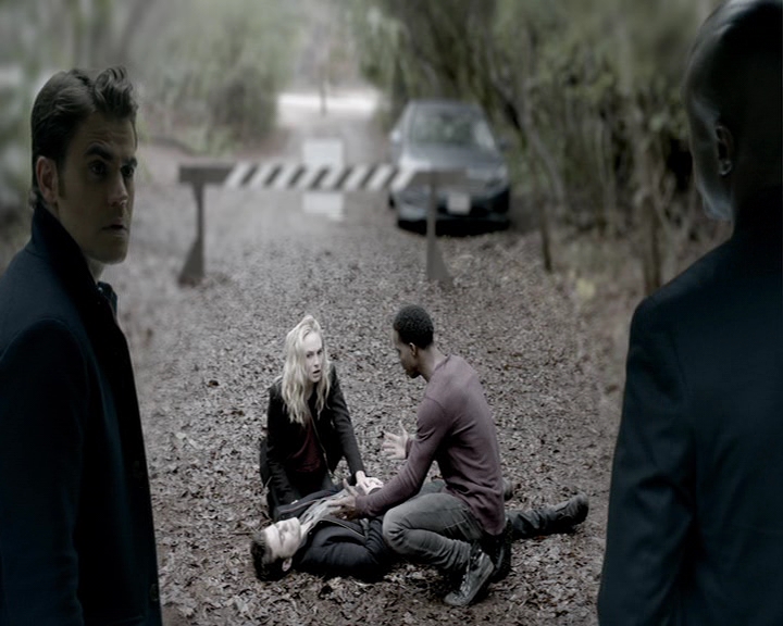 VampireDiaries-dot-nl_VampireDiaries-8x13TheLiesWillCatchUpToYou1692.jpg