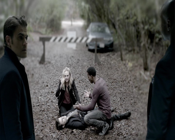 VampireDiaries-dot-nl_VampireDiaries-8x13TheLiesWillCatchUpToYou1693.jpg