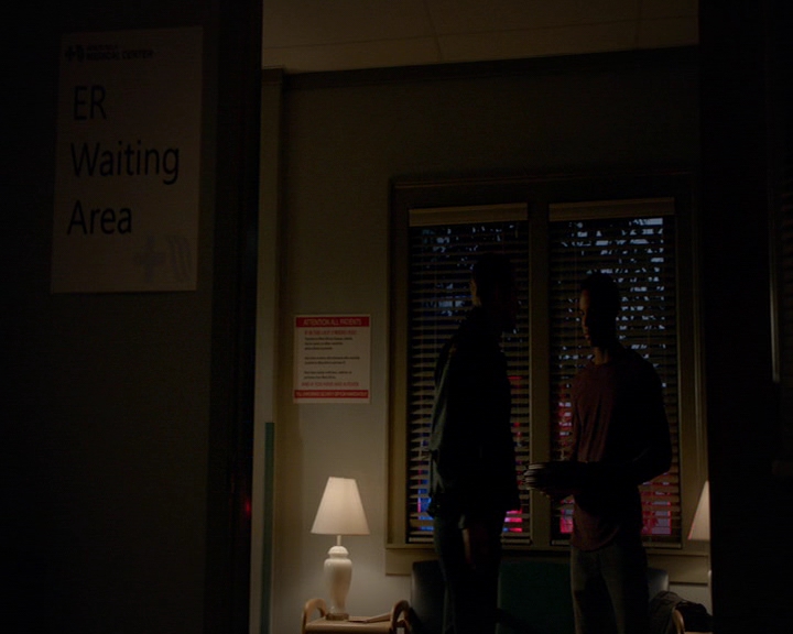 VampireDiaries-dot-nl_VampireDiaries-8x13TheLiesWillCatchUpToYou1958.jpg