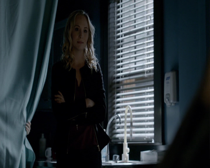 VampireDiaries-dot-nl_VampireDiaries-8x13TheLiesWillCatchUpToYou1981.jpg