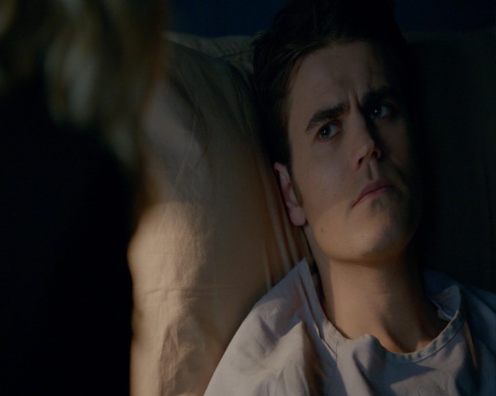 VampireDiaries-dot-nl_VampireDiaries-8x13TheLiesWillCatchUpToYou2040.jpg