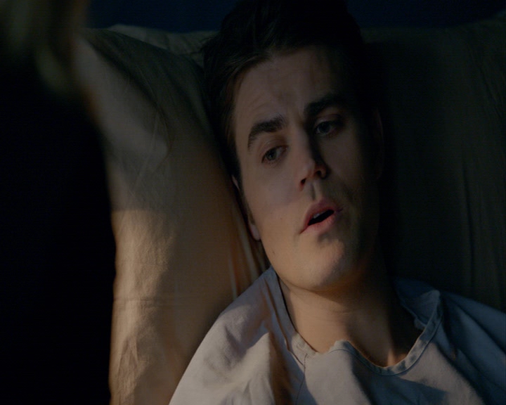 VampireDiaries-dot-nl_VampireDiaries-8x13TheLiesWillCatchUpToYou2049.jpg