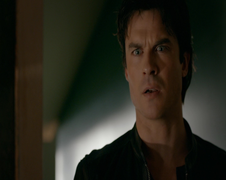 VampireDiaries-dot-nl_VampireDiaries-8x14ItsBeenAHellOfARide0164.jpg