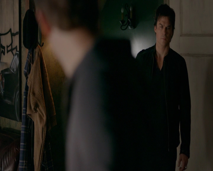 VampireDiaries-dot-nl_VampireDiaries-8x14ItsBeenAHellOfARide0172.jpg