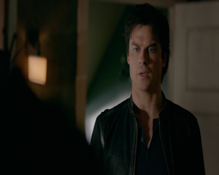 VampireDiaries-dot-nl_VampireDiaries-8x14ItsBeenAHellOfARide0177.jpg